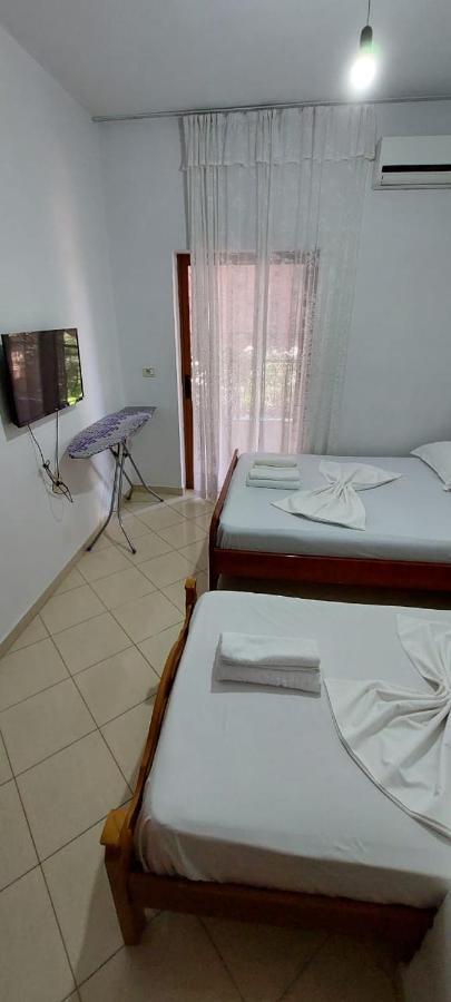 Summerland Saranda Bagian luar foto