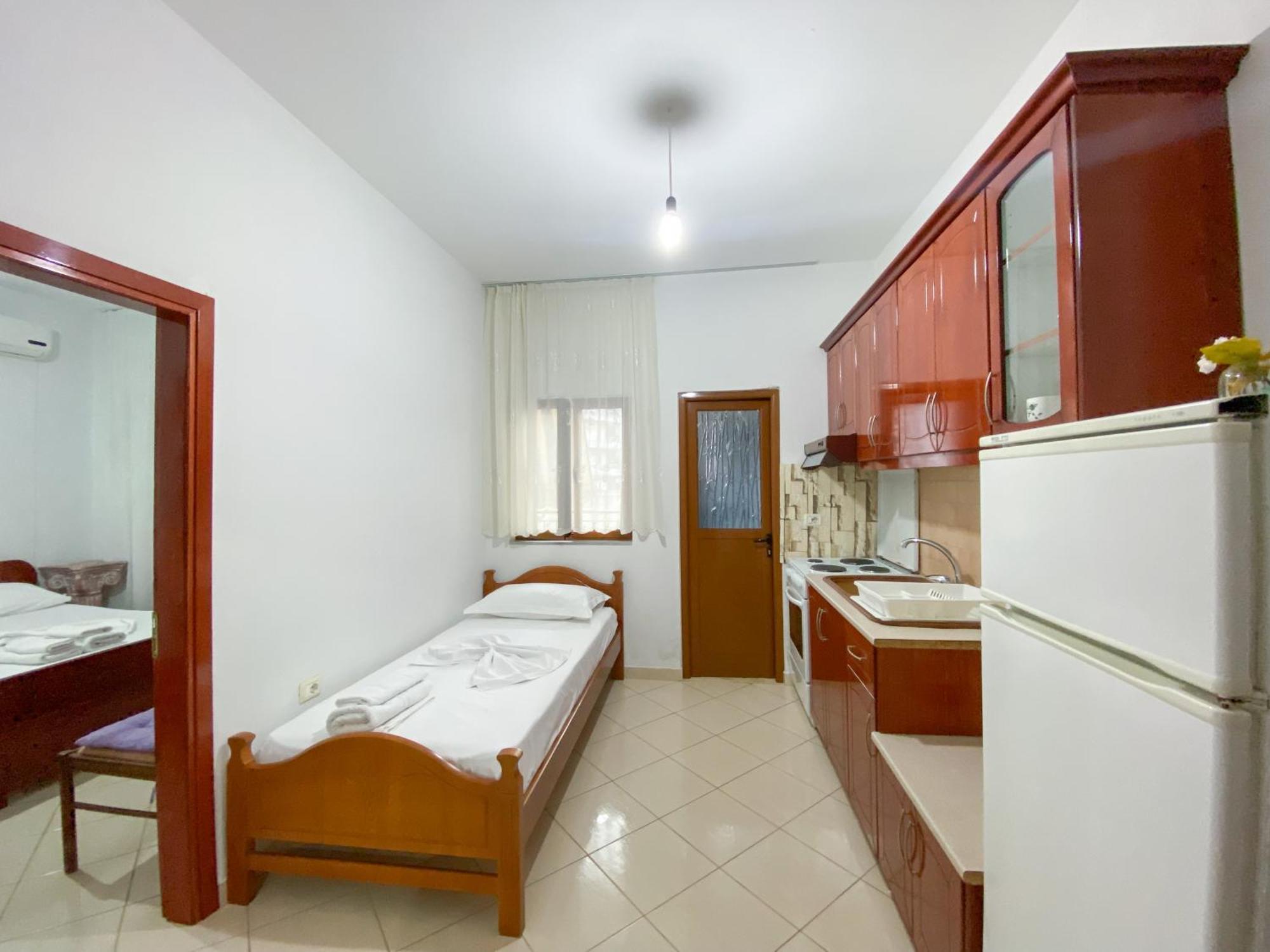 Summerland Saranda Bagian luar foto