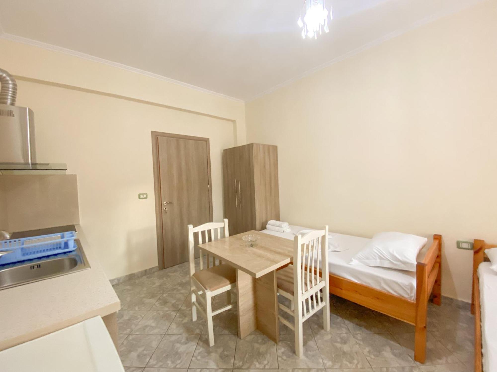 Summerland Saranda Bagian luar foto