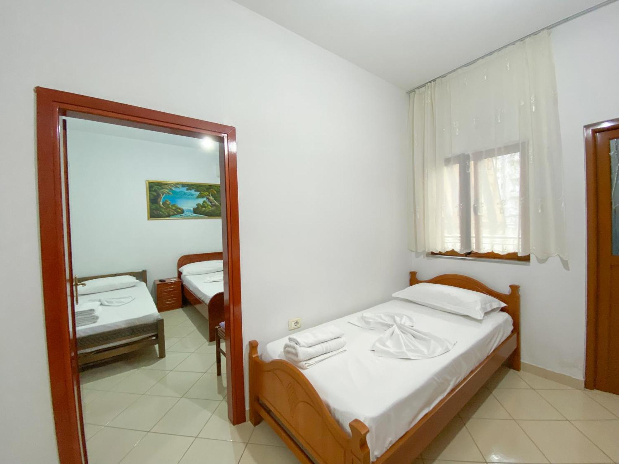 Summerland Saranda Bagian luar foto