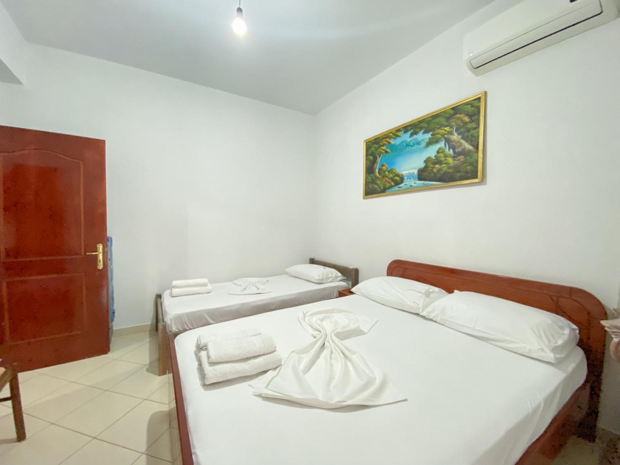 Summerland Saranda Bagian luar foto