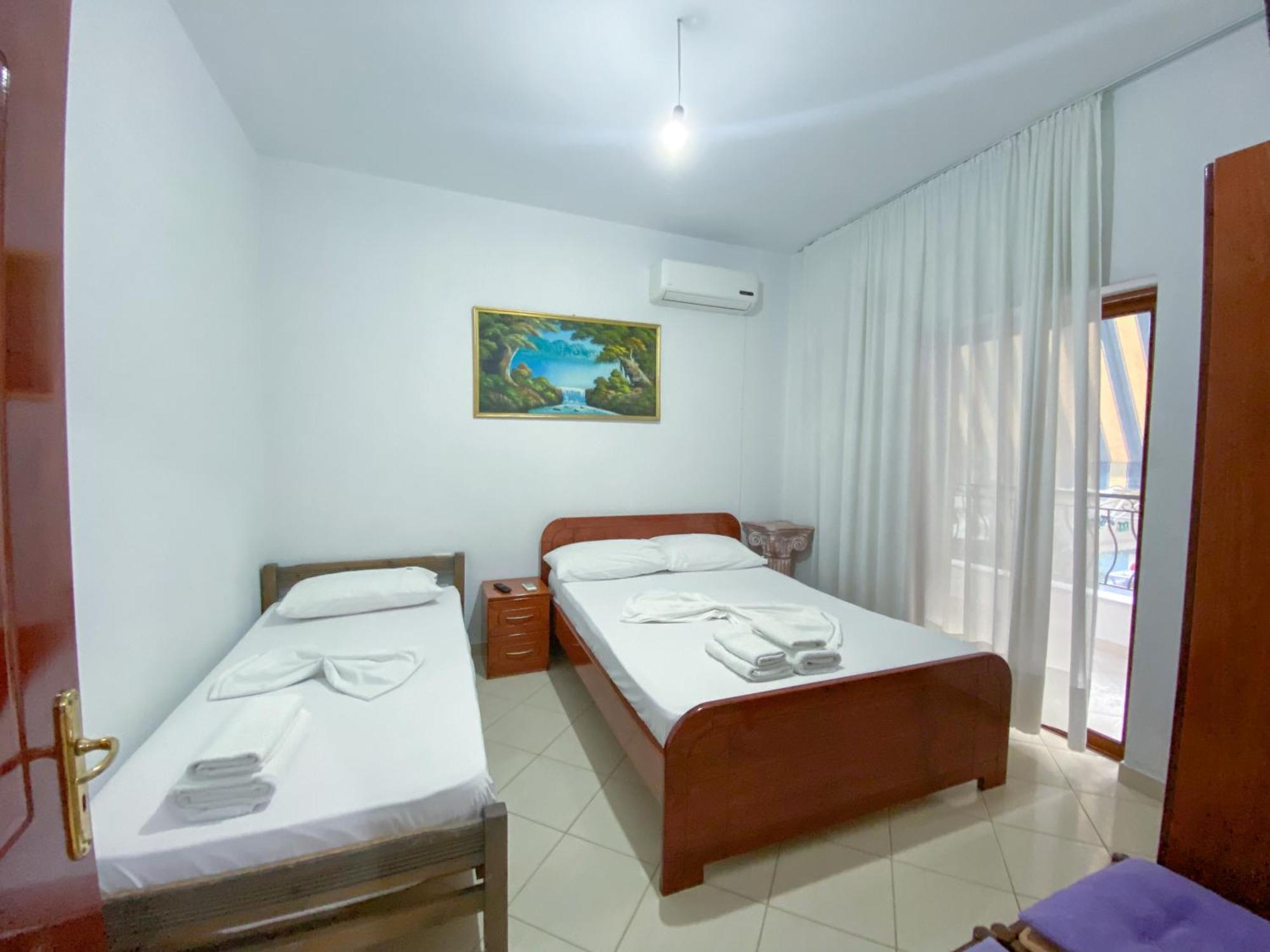 Summerland Saranda Bagian luar foto