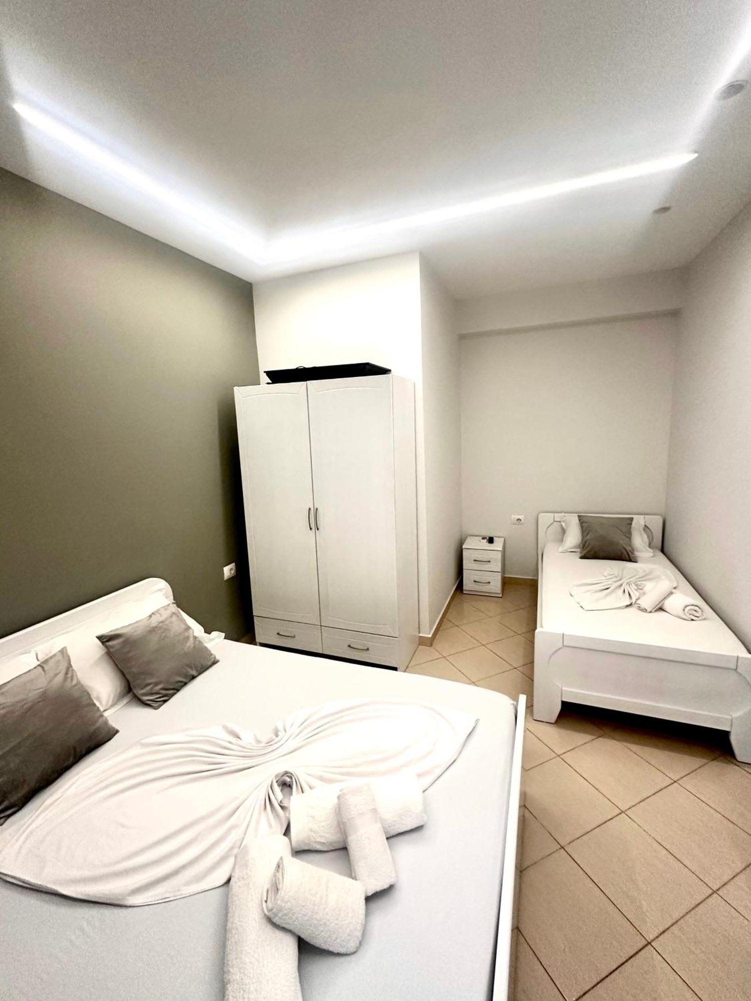 Summerland Saranda Bagian luar foto